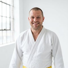 Rob Hennessy, cast portrait